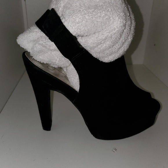 Jessica Simpson black suede peep toe strap back - Picture 3 of 8